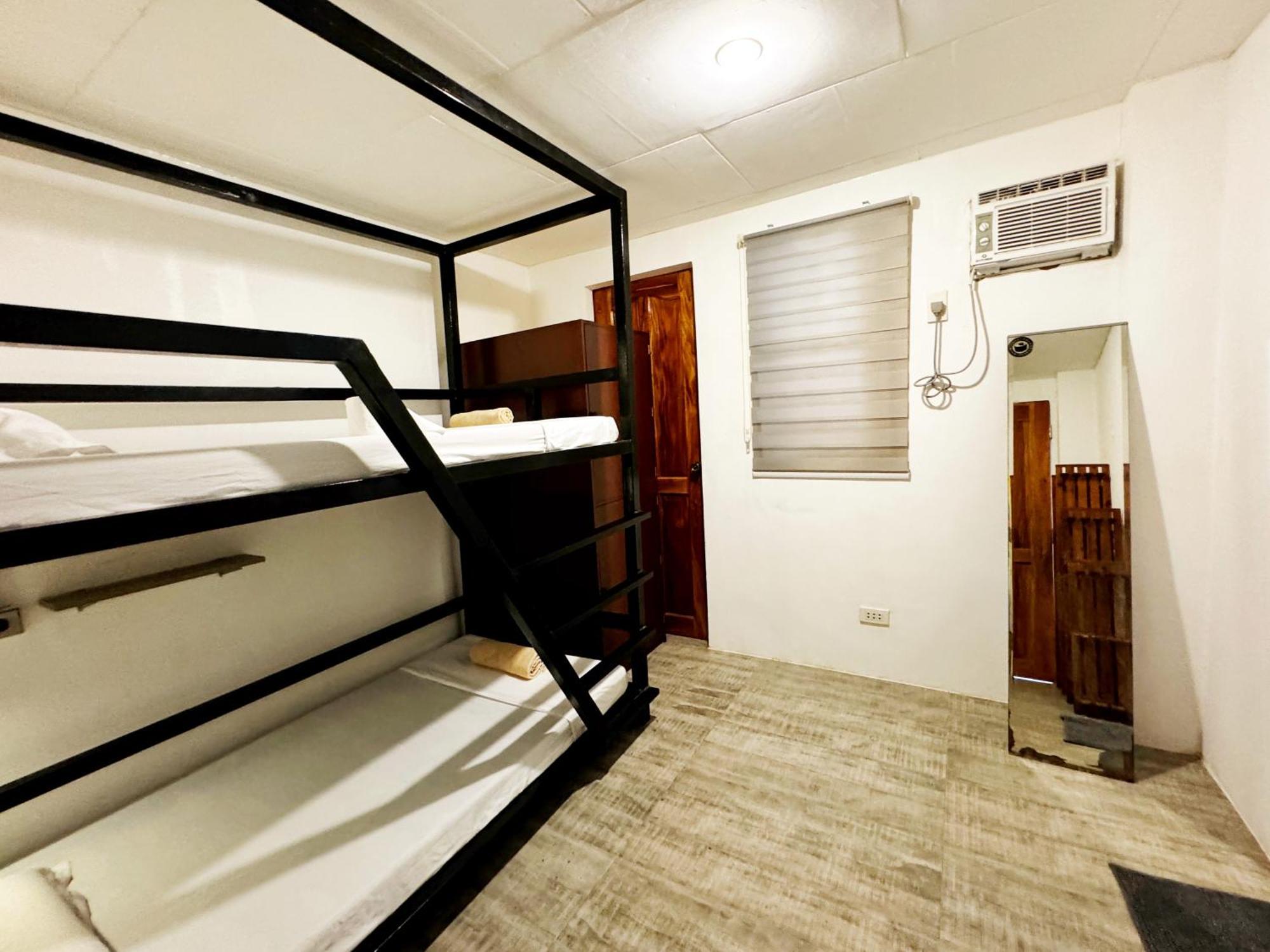 Ocean Breeze Hostel By Daily Sweet موالبوال المظهر الخارجي الصورة